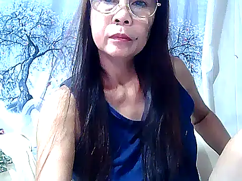 Snapshot of urwife_tobe chatting on September 27, 3:11 am urwife tobe online show from September 27, 3:11 am