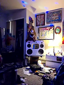 Vonniecd online show from April 21, 6:09 am