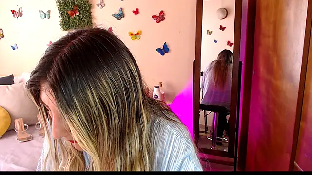 Jolie-Mature online show from April 8, 10:10 pm