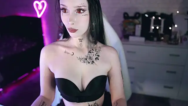  Uindi  online show from January 30, 5:39 pm