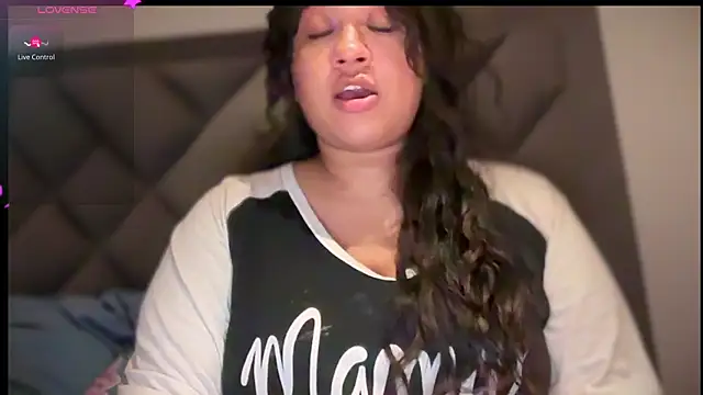 Snapshot of Big_boobs_lau_ chatting on March 14, 5:59 am Big boobs lau online show from March 14, 5:59 am