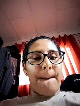 DanielleEvans  online show from February 23, 2:35 pm