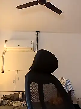  IRRESISTIBLE  online show from January 21, 2:15 pm