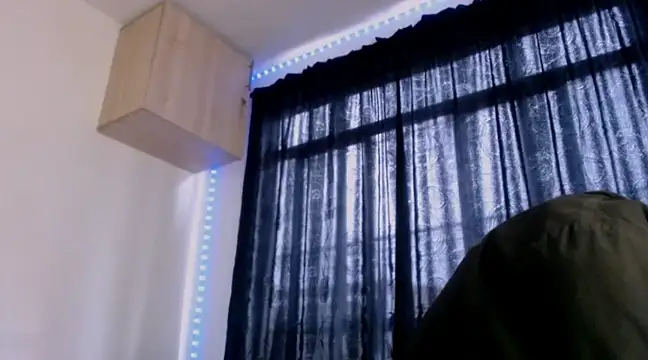 Samuel Suarez online show from December 5, 12:33 pm