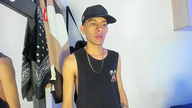 Samuel Suarez online show from March 18, 1:43 am