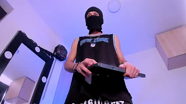 Samuel Suarez online show from September 19, 1:12 pm