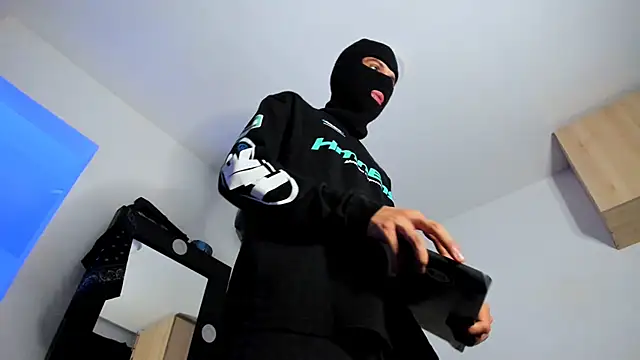 Samuel Suarez online show from November 19, 7:41 am