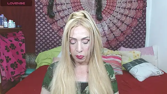 elena evans online show from February 9, 6:16 pm