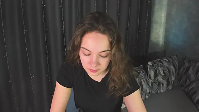 KristinaLoison online show from March 7, 1:51 pm