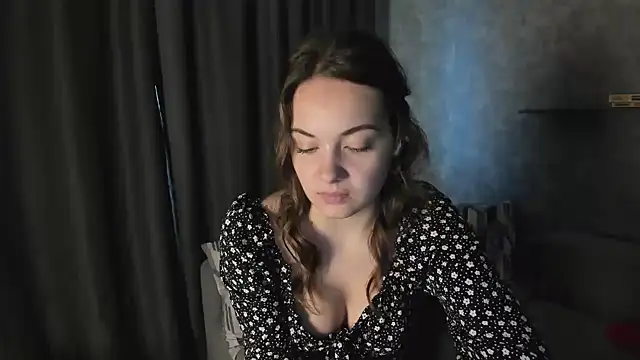 KristinaLoison online show from April 25, 2:47 pm