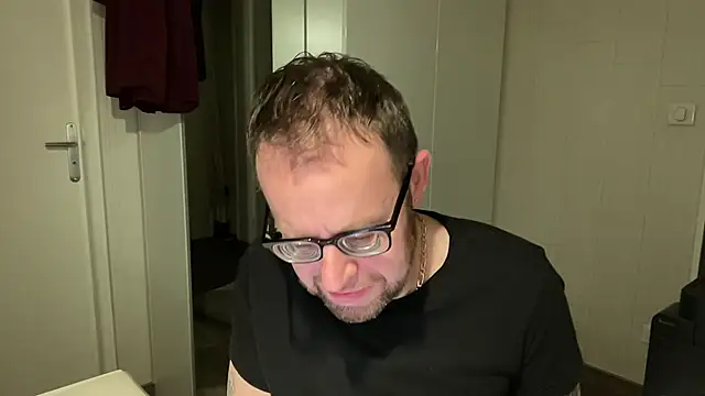 FABIOGLASSES online show from January 3, 10:29 pm