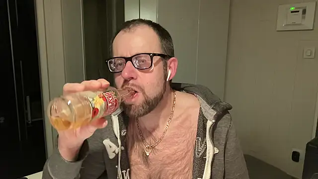 FABIOGLASSES online show from March 29, 11:05 pm