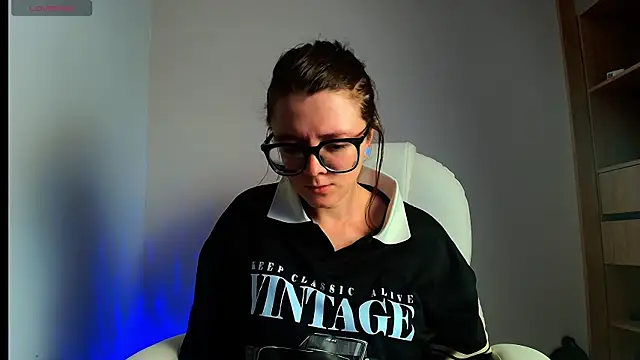 Snapshot of Arya_starrk chatting on February 26, 3:19 pm Arya starrk online show from February 26, 3:19 pm