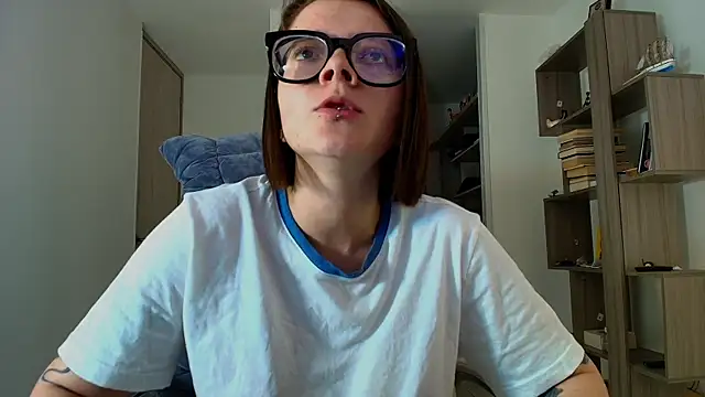 Snapshot of Arya_starrk chatting on October 13, 2:28 pm Arya starrk online show from October 13, 2:28 pm