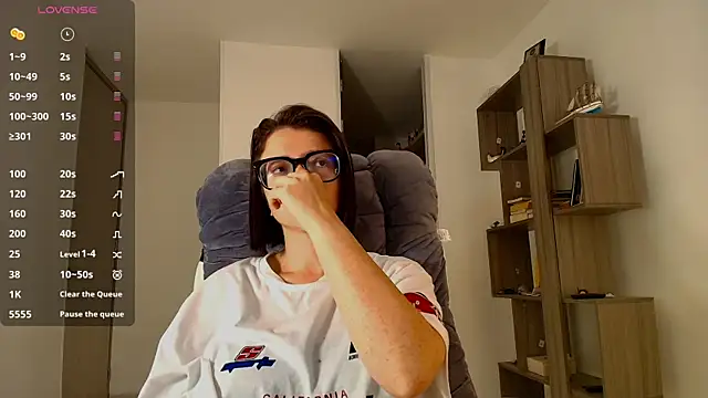 Arya starrk online show from November 3, 2:29 pm