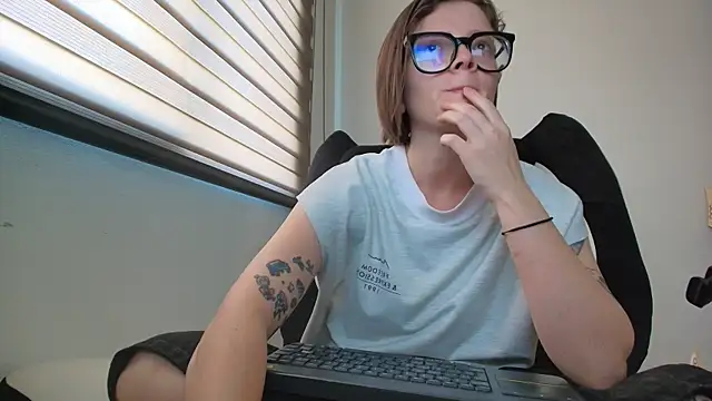 Arya starrk online show from January 13, 1:38 pm