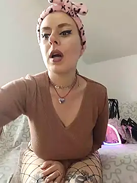 Snapshot of Stoned-baby69 chatting on April 20, 12:08 pm Stoned-baby69 online show from April 20, 12:08 pm