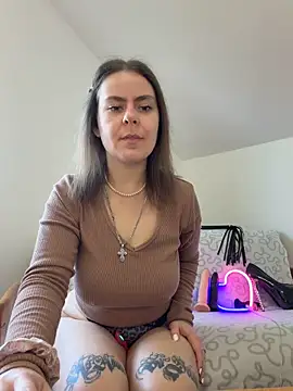 Snapshot of Stoned-baby69 chatting on May 4, 12:12 pm Stoned-baby69 online show from May 4, 12:12 pm
