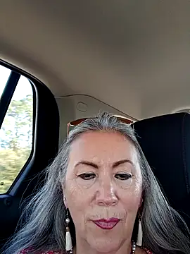 Snapshot of EvaRobinson chatting on February 8, 8:42 pm EvaRobinson online show from February 8, 8:42 pm