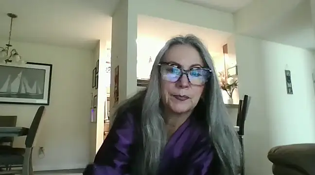 Snapshot of EvaRobinson chatting on February 19, 6:00 pm EvaRobinson online show from February 19, 6:00 pm
