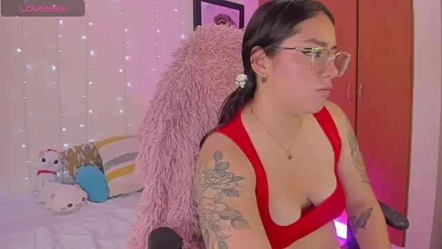 olivia  s online show from April 13, 1:11 am