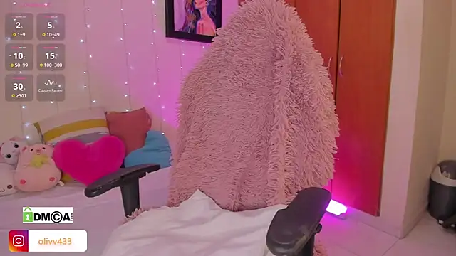 olivia  s online show from July 11, 1:41 am