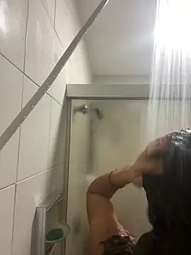 melaniepatterson online show from December 14, 1:50 am