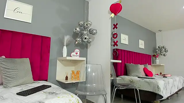 MauraGray online show from February 28, 10:06 pm