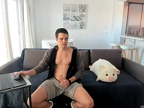 HeteroOli online show from February 2, 10:24 am