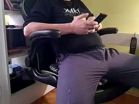 feathersify online show from November 20, 7:30 am