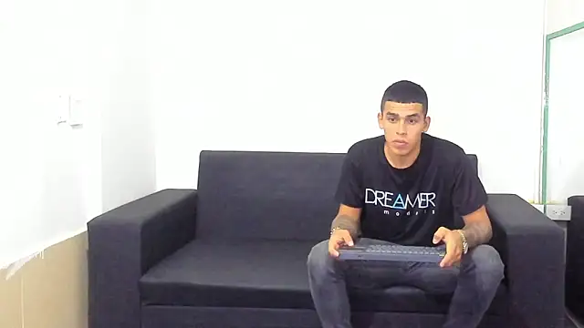 yeckodream online show from March 18, 4:04 am