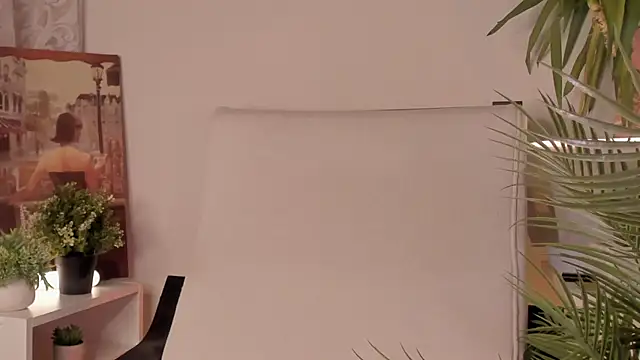 Snapshot of Ana_Peachy_ chatting on March 4, 8:05 pm Ana Peachy  online show from March 4, 8:05 pm