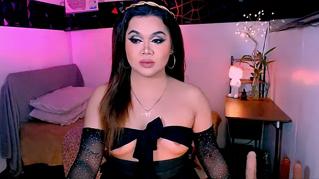 asiankatyhuge online show from October 3, 11:46 pm