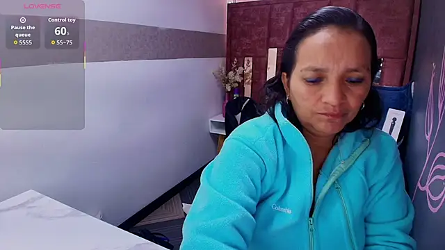 Snapshot of MarilynMiilf_ chatting on May 29, 12:58 pm MarilynMiilf online show from May 29, 12:58 pm