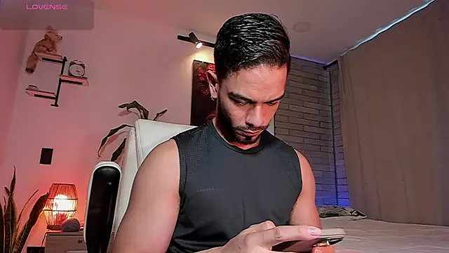 Snapshot of Josseph1_ chatting on July 14, 10:48 pm Josseph1 online show from July 14, 10:48 pm