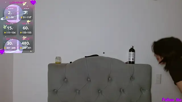 Red-moon1 online show from February 6, 10:37 am