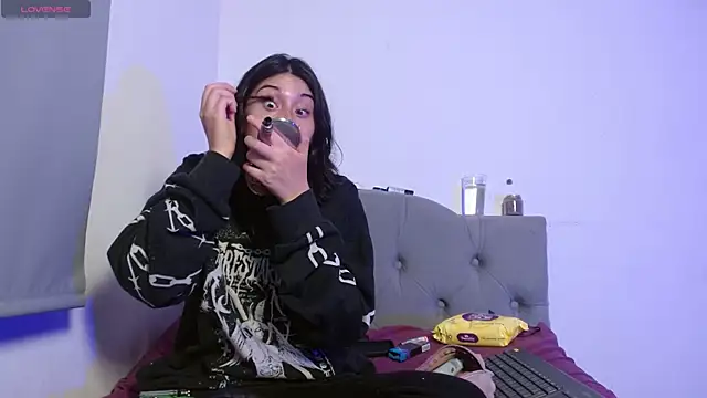 Red-moon1 online show from September 23, 4:48 am