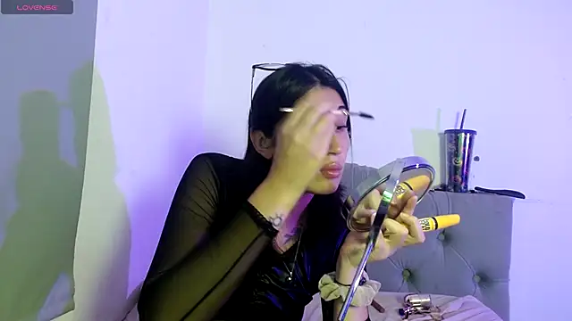 Red-moon1 online show from October 21, 6:03 am