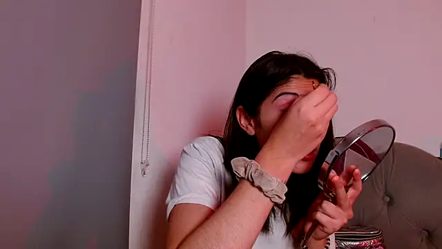 Red-moon1 online show from December 3, 6:43 am