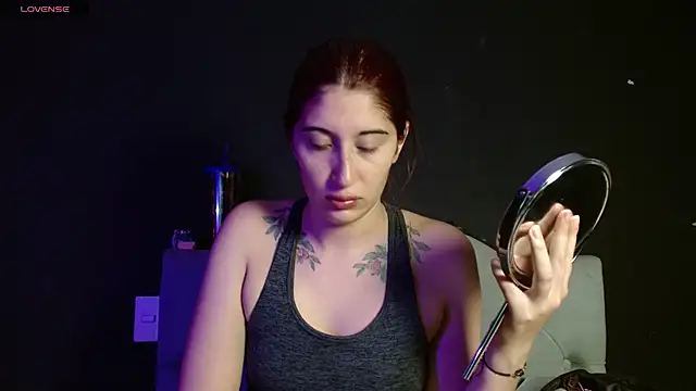 Red-moon1 online show from January 7, 4:48 am