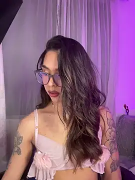Snapshot of Samantha_Bernardo chatting on March 31, 4:02 am Samantha Bernardo online show from March 31, 4:02 am