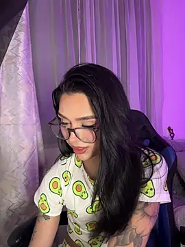 Snapshot of Samantha_Bernardo chatting on April 20, 4:26 am Samantha Bernardo online show from April 20, 4:26 am