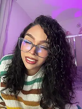 Samantha Bernardo online show from July 14, 11:54 pm