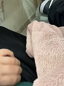 buri232 online show from March 7, 2:12 pm