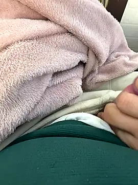 buri232 online show from September 30, 3:50 pm