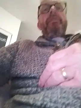 Snapshot of kempsilk chatting on February 13, 7:32 pm kempsilk online show from February 13, 7:32 pm