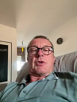Snapshot of kempsilk chatting on June 11, 5:22 pm kempsilk online show from June 11, 5:22 pm