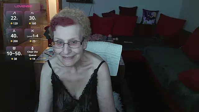 HeisseomaOriginal online show from January 9, 8:13 am