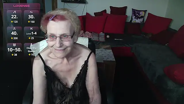 HeisseomaOriginal online show from January 13, 8:26 am