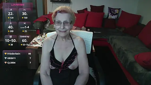 HeisseomaOriginal online show from January 16, 11:15 am